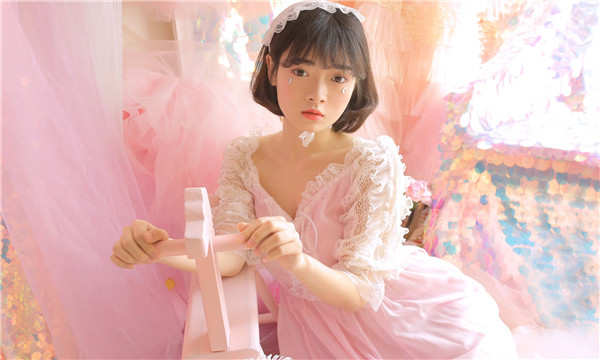 广河供卵试管代怀生子多少钱？这一直是很多不孕不育家庭关注的话题。在中国，不孕不育的发生率越来越高，根据《中国不孕不育现状调研报告》显示，育龄夫妇的不孕不育率从20年前的3%增长至现在的12.5%-18.2%，患者人数高达6000万以上。在这样的背景下，许多家庭通过供卵试管来实现自己的生育梦想。那么，供卵试管代怀生子的费用到底是多少呢？